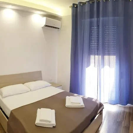 Apartment Roma Casa Sea House Rome 50 Metri Dal Mare *